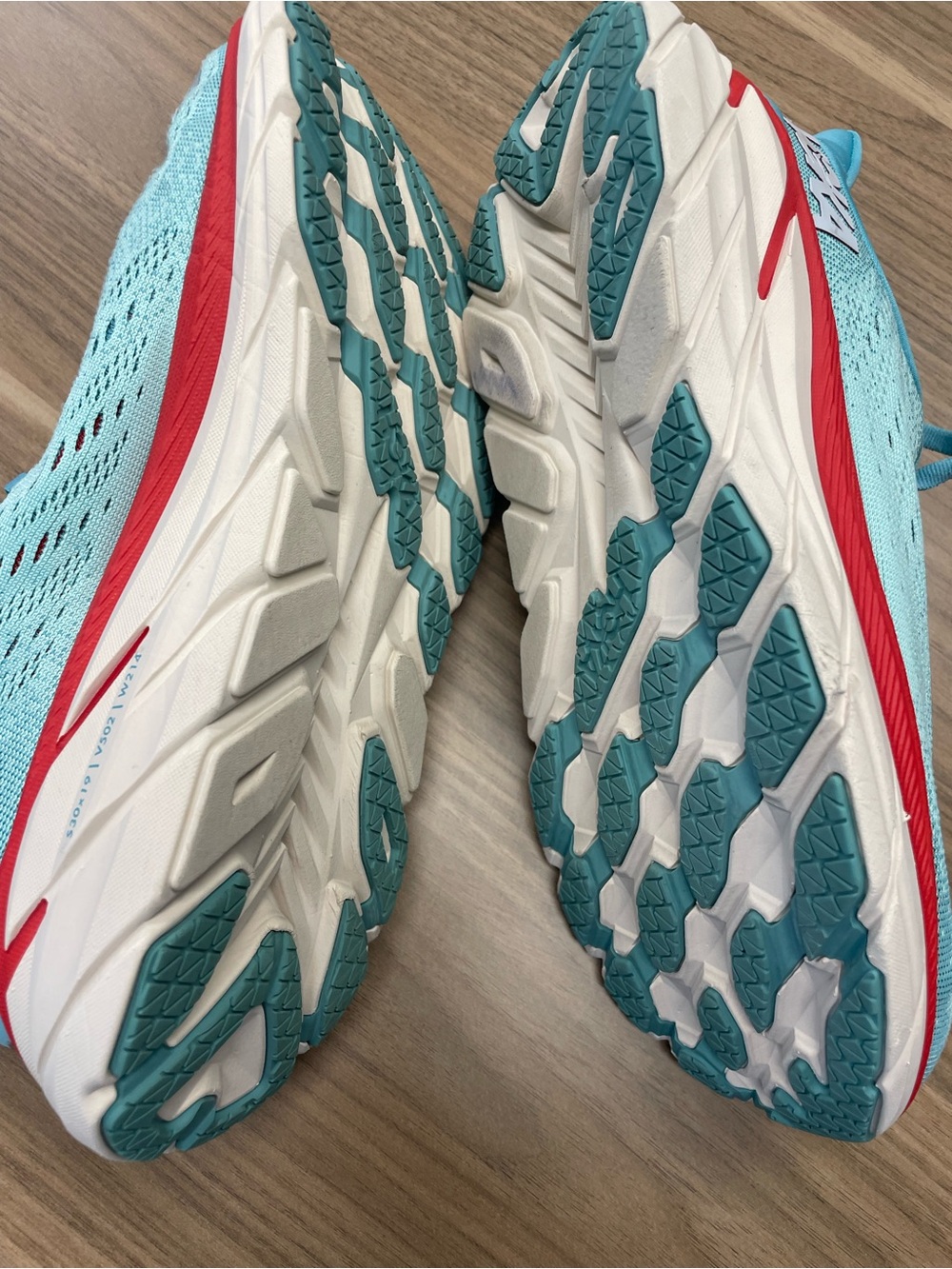 Hoka Clifton 8 Women's Teal Running Shoes with Red Accent - Picture 8 of 8